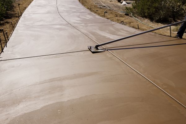Cost of Driveway Staining in Bloomington